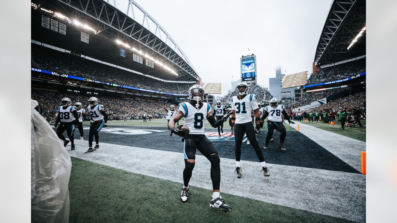 Stats and Superlatives: Panthers control the ball in win at Seattle