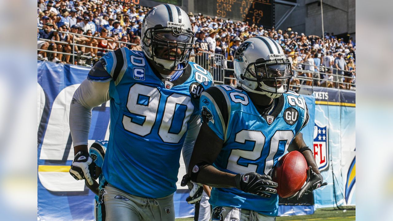 NFL, Julius Peppers of Carolina Panthers still amazes at age 37