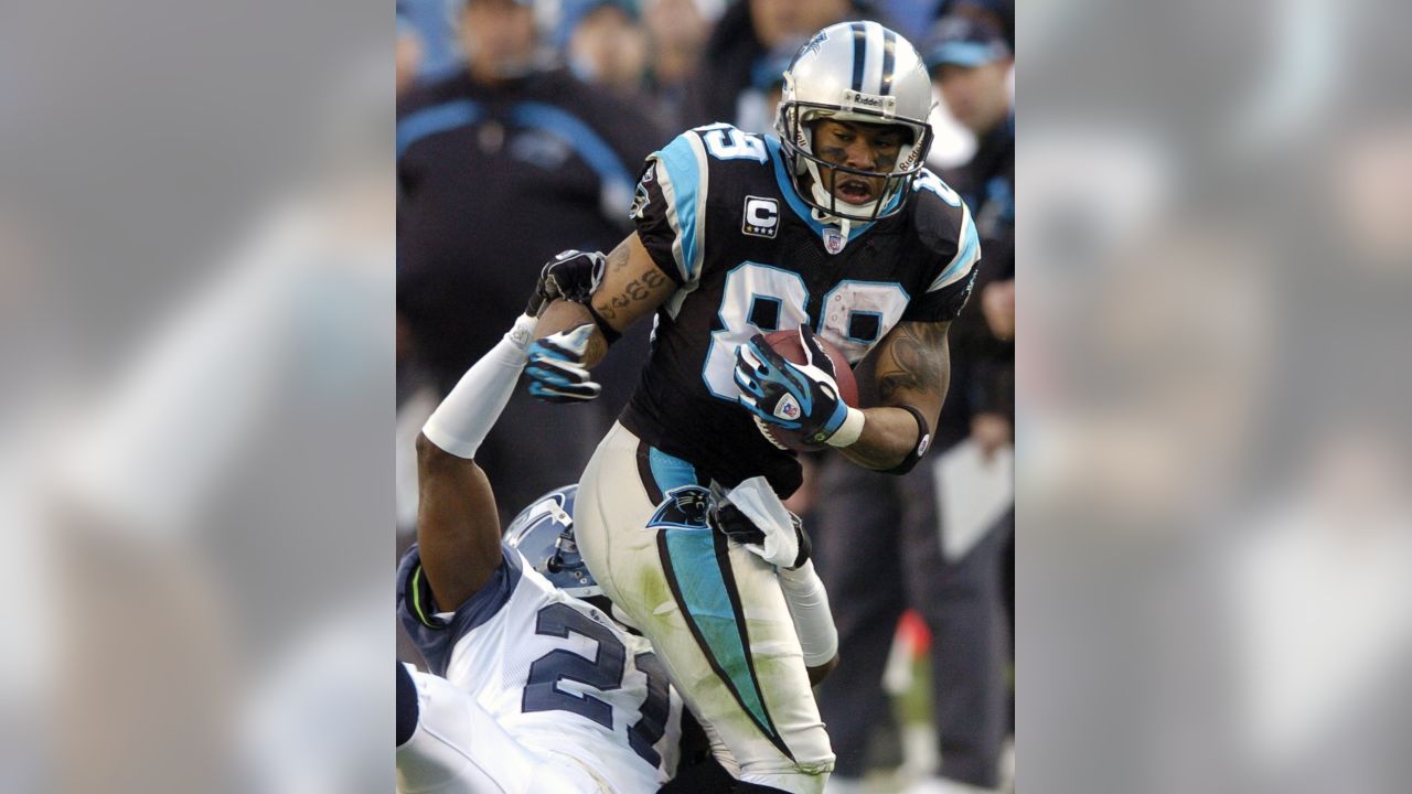 NFL 2013 Week 1: Seattle Seahawks at Carolina Panthers - Cat Scratch Reader