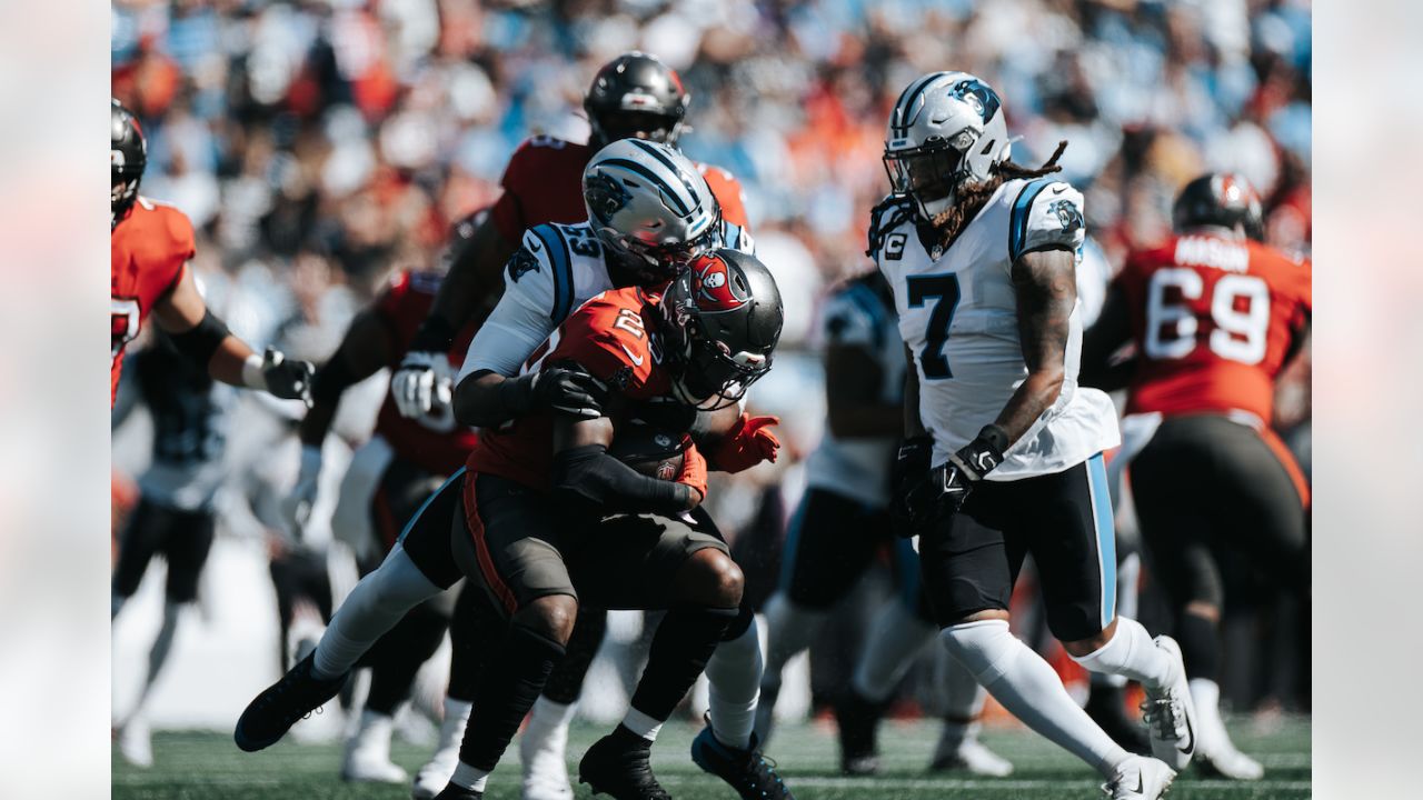 Panthers stun Brady, Bucs 21-3 as Tampa Bay drops below .500