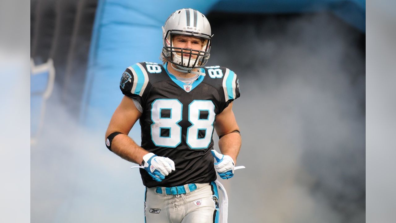 Panthers tight end Greg Olsen has the best selling NFL jersey in Ohio