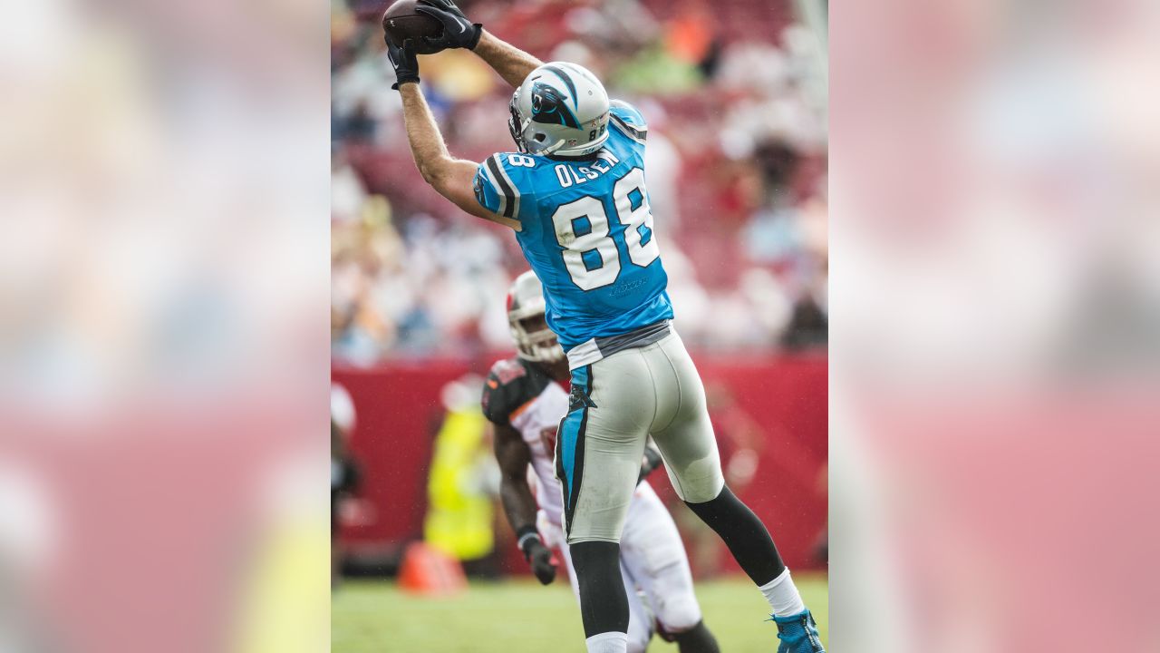 Panthers' Jaycee Horn Won't Need Surgery on Ankle Injury; Out