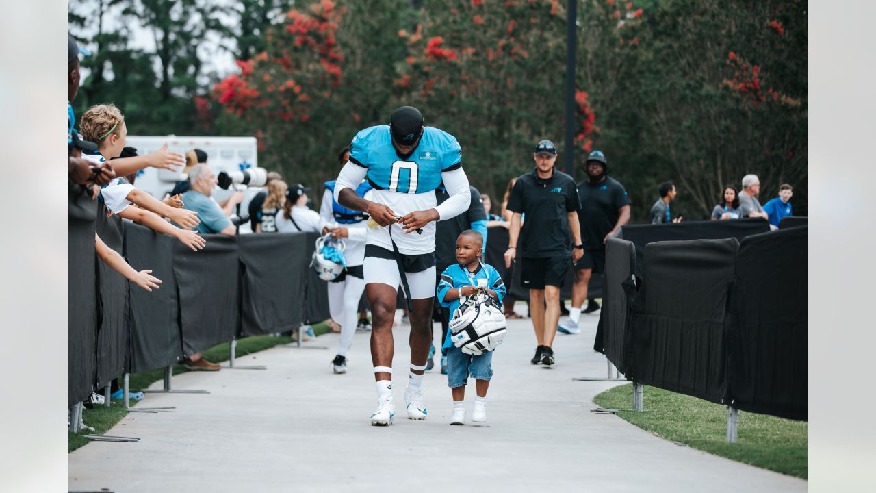 Panthers receiver Shi Smith taken to medical tent in preseason contest vs.  Jets - On3