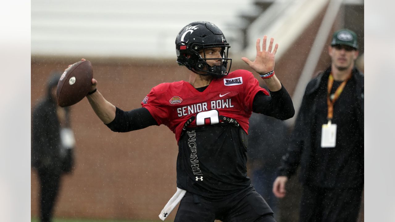 Senior Bowl QB Kenny Pickett's success invites the question: What if he'd  stayed committed to Temple?