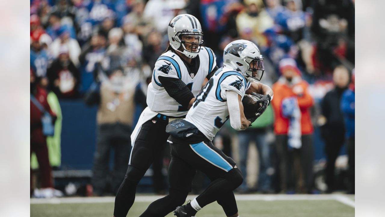 Panthers QB PJ Walker Attempts Pregame Field Goal, Fails