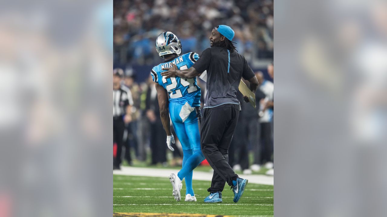 Thanksgiving Throwback: Panthers roll Cowboys in 2015