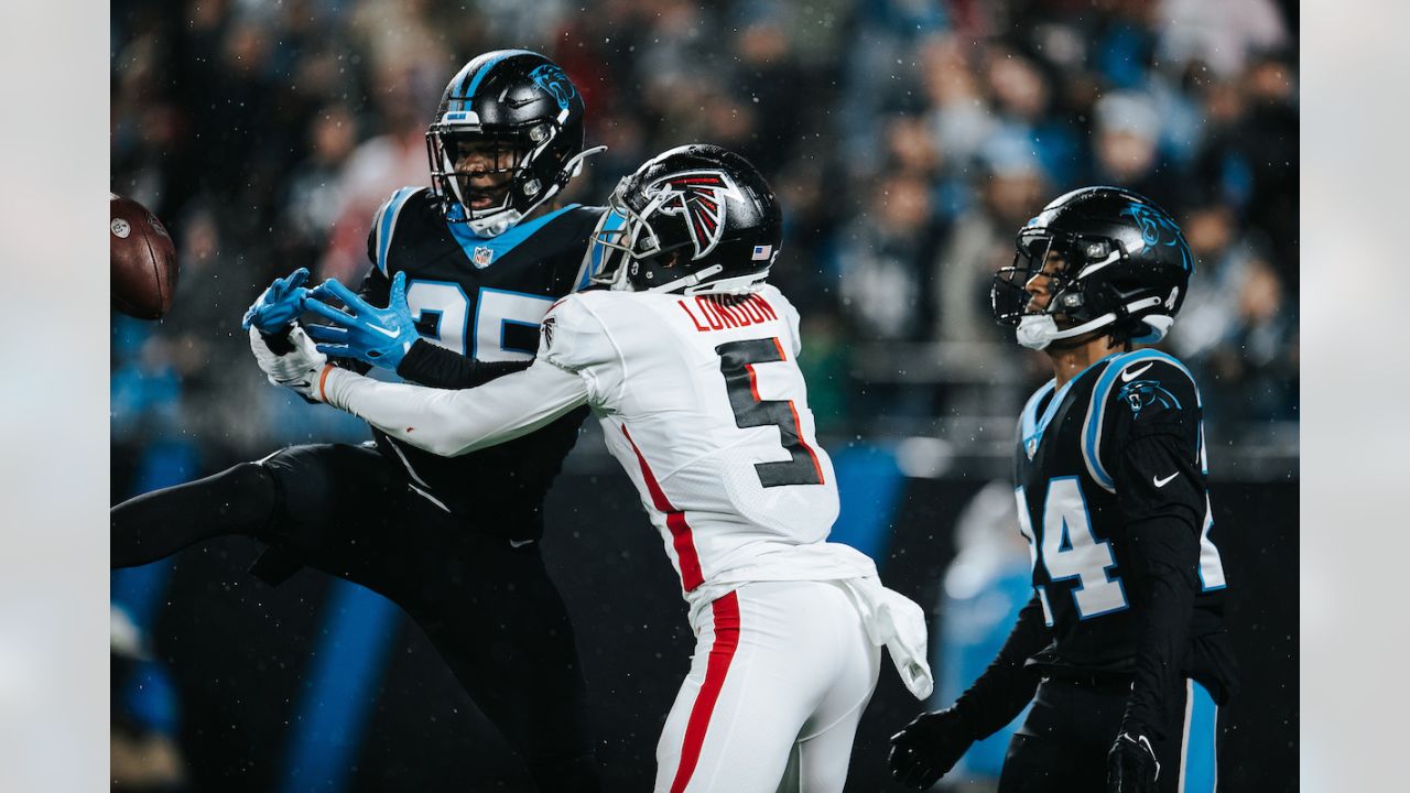 Panthers WR Laviska Shenault Jr. rips off 41-yard TD run vs. Falcons