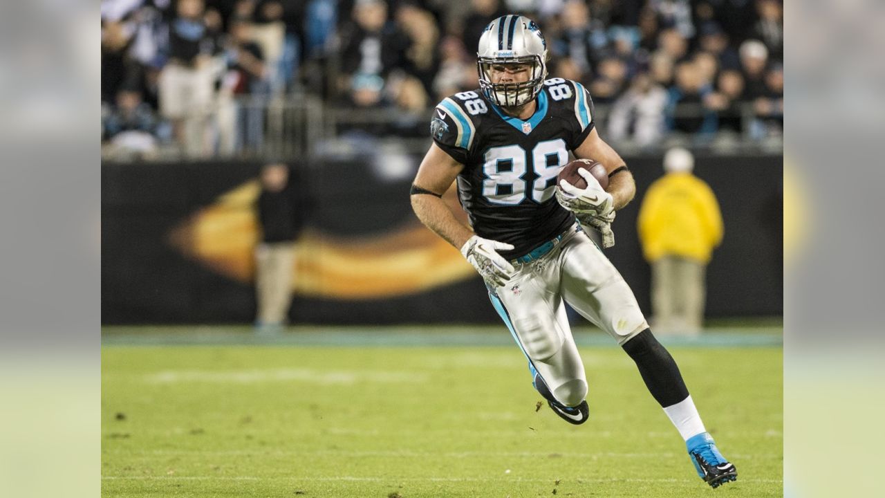 Carolina Panthers Pro Bowl Tight End Greg Olsen Will Drive the Pace Car  Before the Exhilarating May 21 NASCAR Sprint All-Star Race at Charlotte  Motor Speedway, News, Media