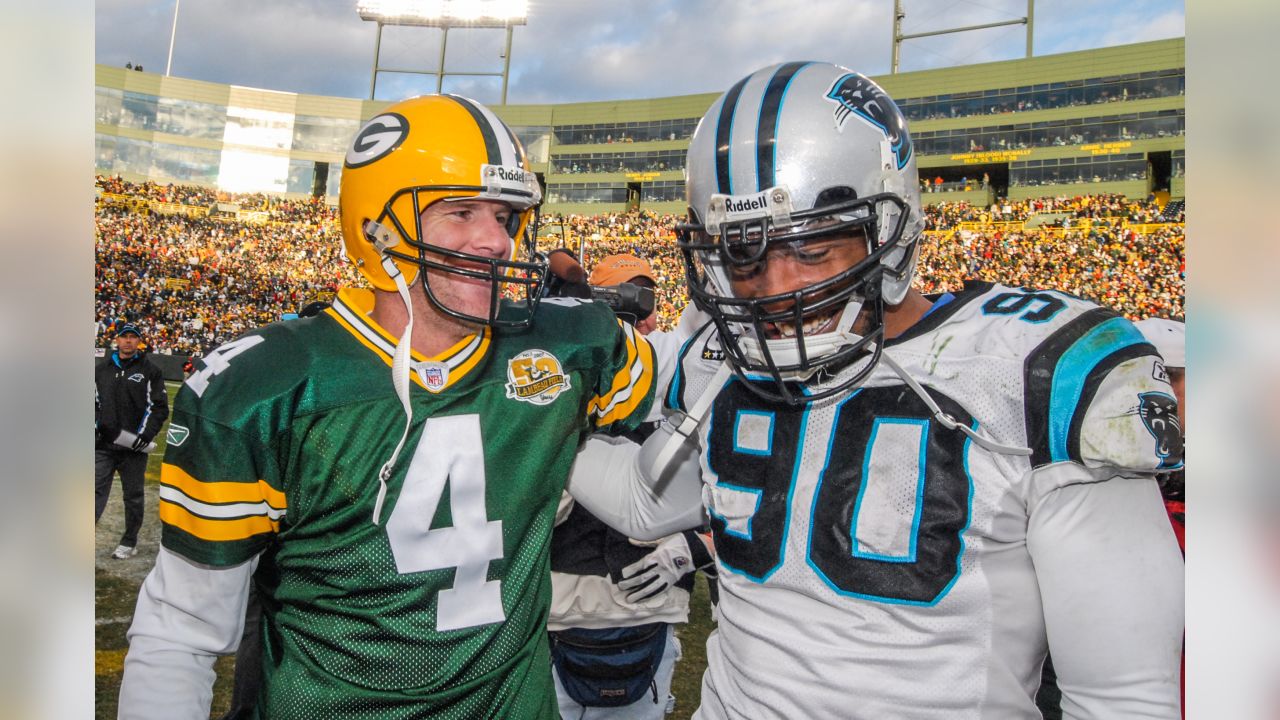 Aaron Rodgers, Mike Vick and Tom Brady recount Julius Peppers