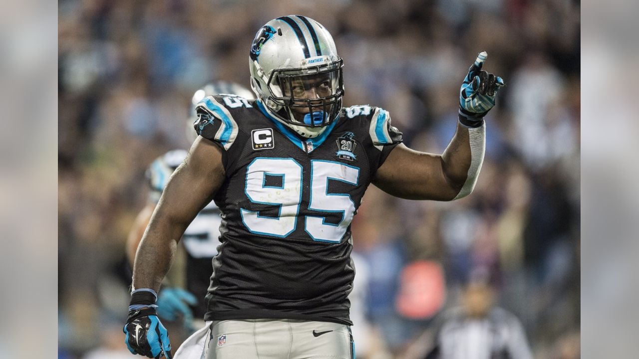 Panthers sign DE Charles Johnson to 2-year extension