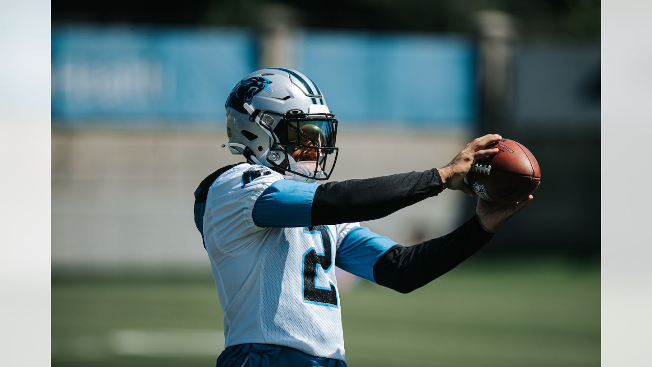 Carolina Panthers' Taylor Moton (72) runs a drill during the NFL