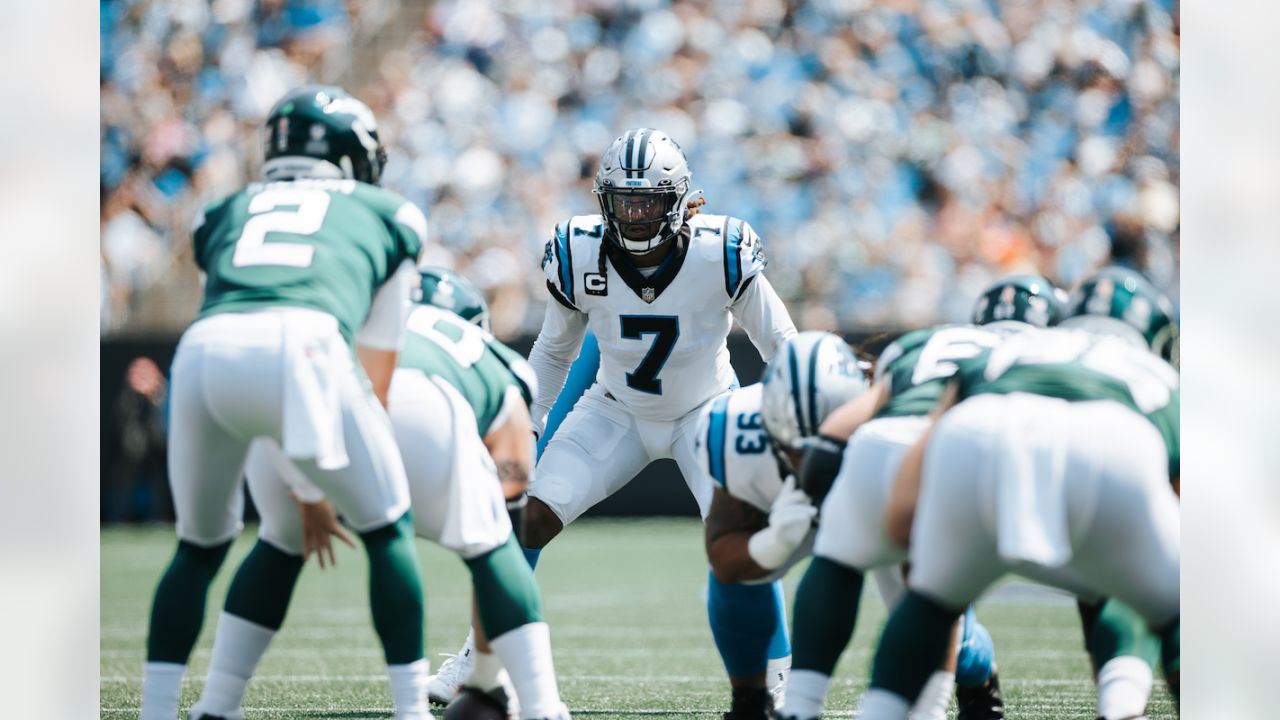 Panthers restructure Shaq Thompson's contract