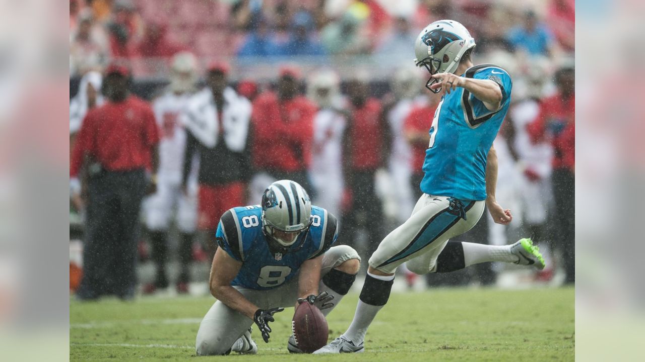 The Carolina Panthers' Graham Gano is an average kicker at a high price -  Cat Scratch Reader