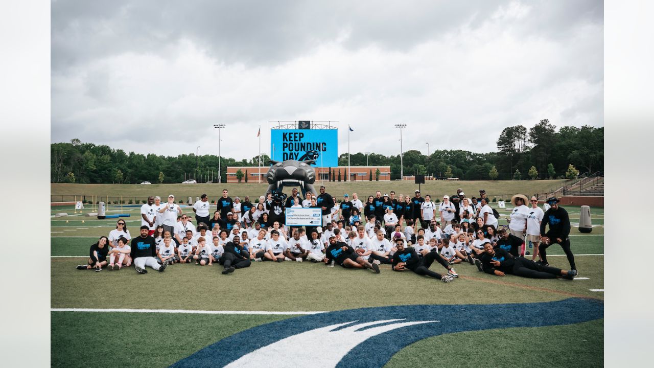 Bowley Elementary students keep pounding with the Carolina Panthers, Article