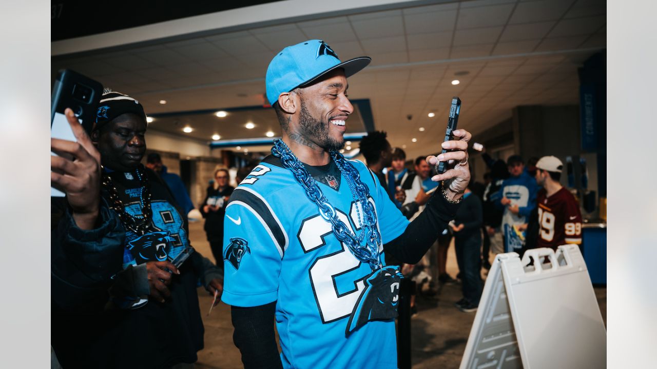 Welcome! QB Bryce Young greets fans at BofA Stadium