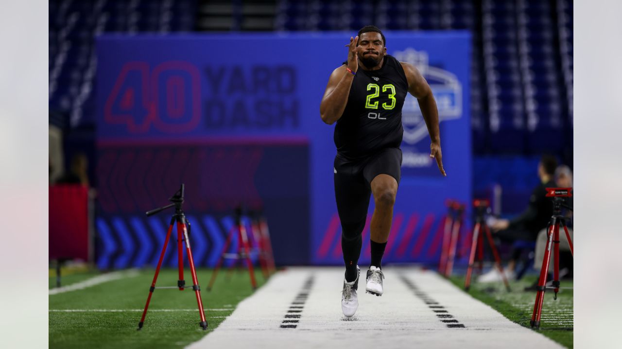 NFL Combine 2022: Measurements, 40-yard dash times, drill results, more for  each OL at scouting combine - DraftKings Network