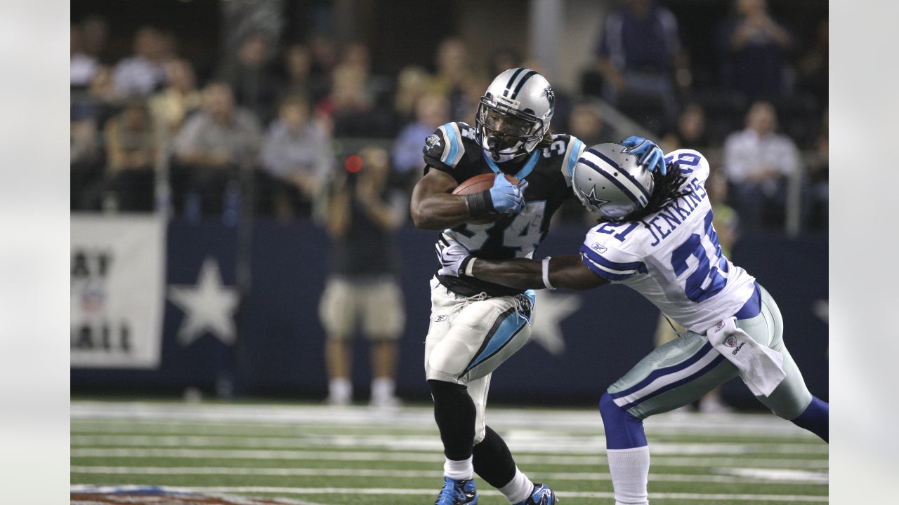 Dallas Cowboys wide receiver Roy E. Williams (11) makes the reception in  the NFL NFC Playoffs football game between the Philadelphia Eagles and Dallas  Cowboys at Cowboys Stadium in Arlington, Texas. At