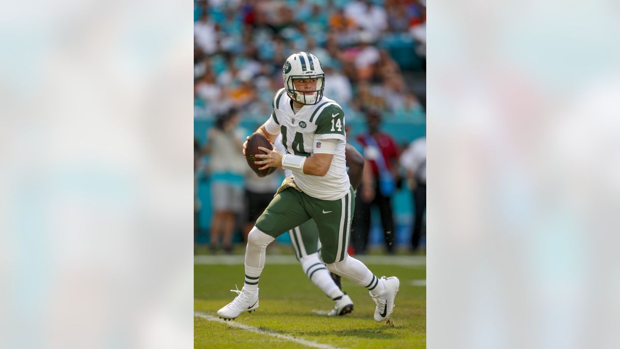 Is a trade for Sam Darnold still in play for the Bears? - Windy City  Gridiron