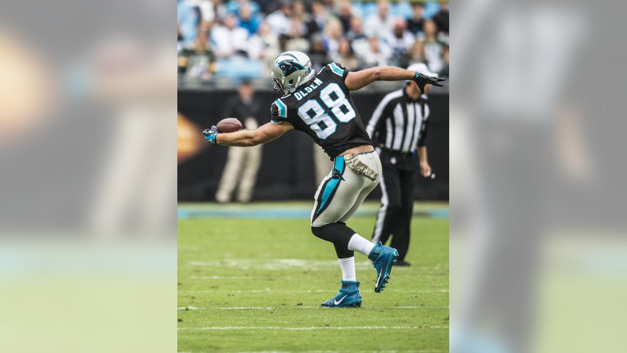 Former Panthers, Seahawks tight end Greg Olsen announces retirement - Field  Gulls