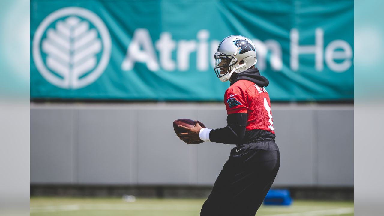 Cam Newton's Extremely Tight, Extremely Bright Pants Are the Stuff of  Champions