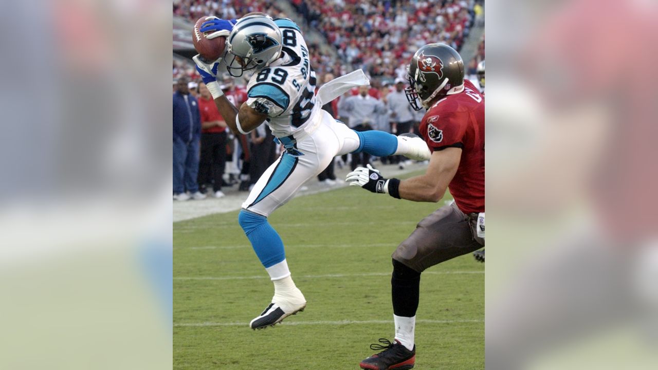 Panthers' Jaycee Horn Won't Need Surgery on Ankle Injury; Out