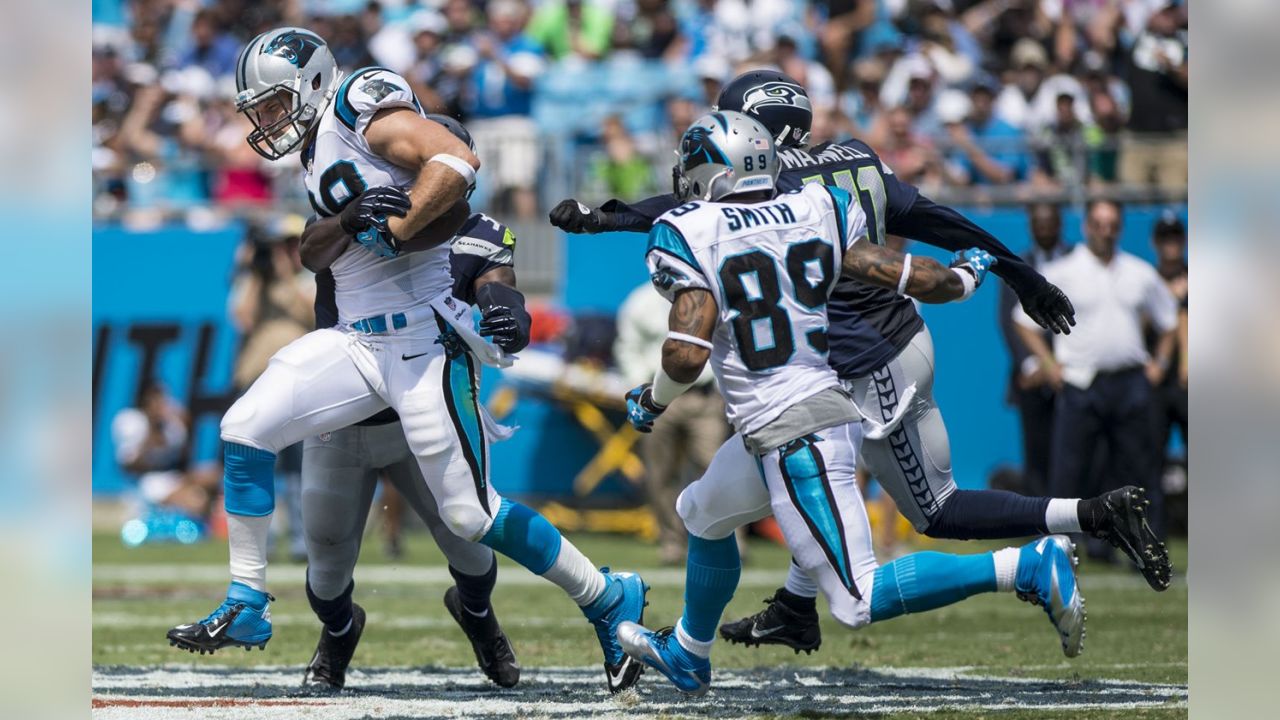 AP source: Greg Olsen signs 2-year contract extension with Panthers - ABC  Columbia