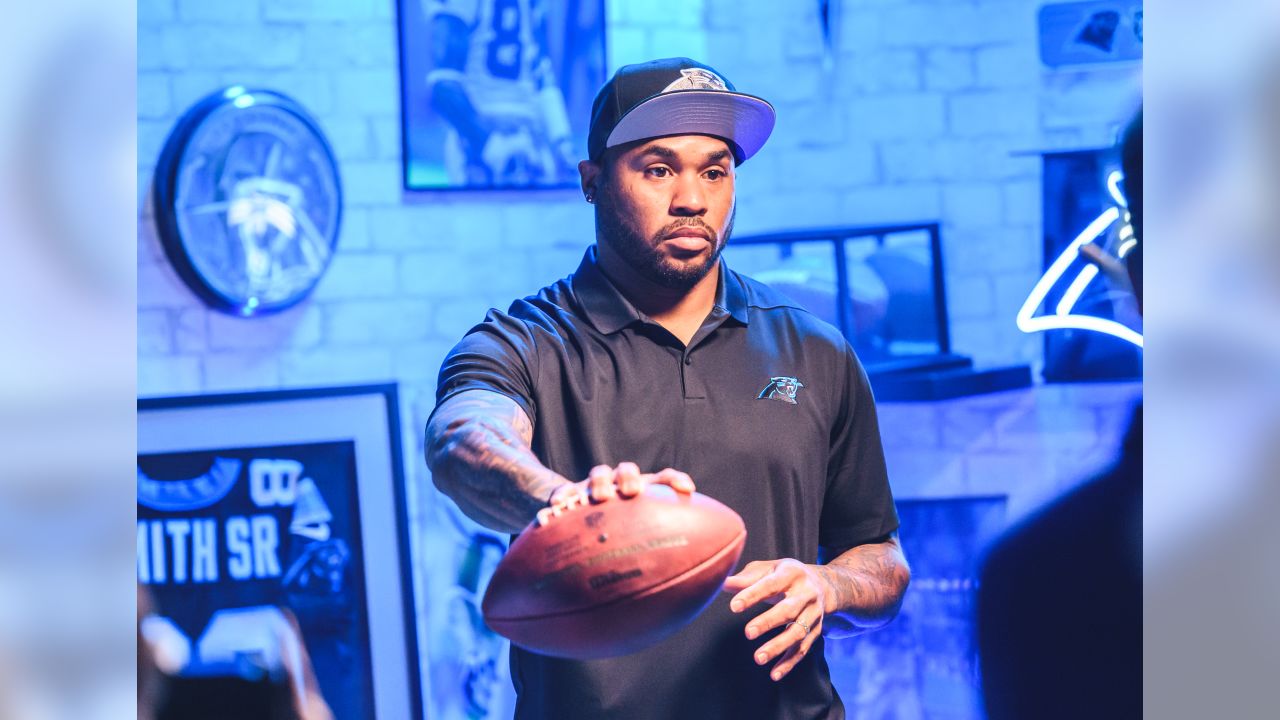 Muhammad, Peppers join Carolina Panthers' Hall of Honor