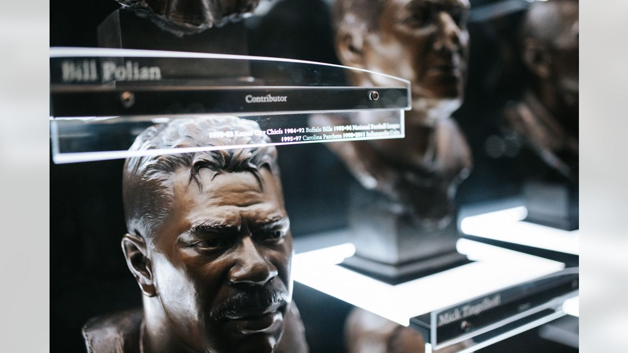 Behind the making of Sam Mills' NFL Hall of Fame bust