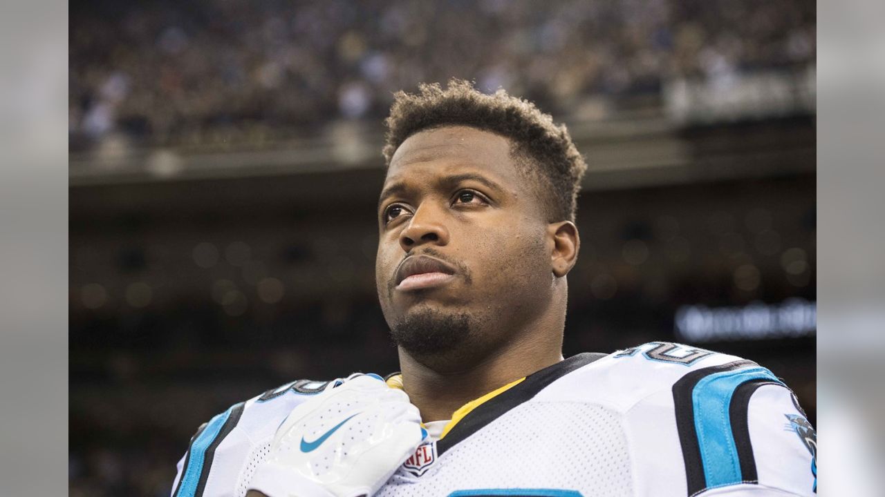 Jonathan Stewart signs 1-day contract to retire as a Panther