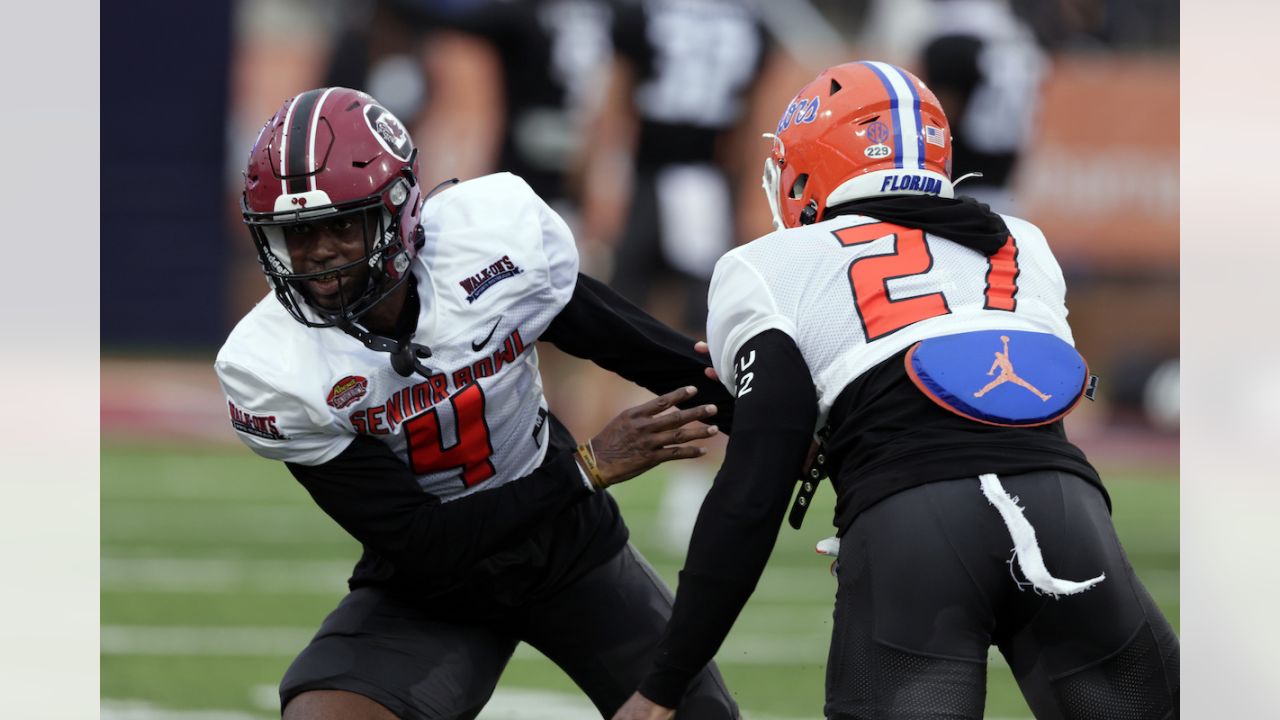 Dameon Pierce Named Senior Bowl Co-Offensive Rookie of the Year - Florida  Gators