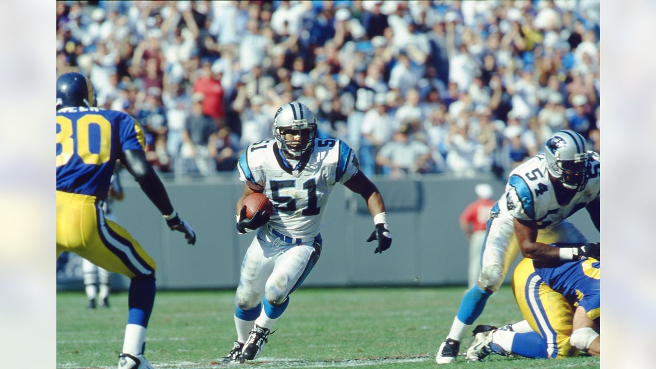 Statue of Sam Mills Linebacker for North Carolina Panthers 1995 To 1997  Editorial Photo - Image of buildings, grass: 113800576