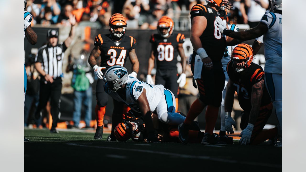 Watch Bengals' Joe Mixon score his second and third touchdowns of first  half vs. the Panthers 