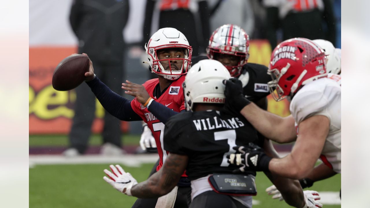 Senior Bowl QB Kenny Pickett's success invites the question: What if he'd  stayed committed to Temple?