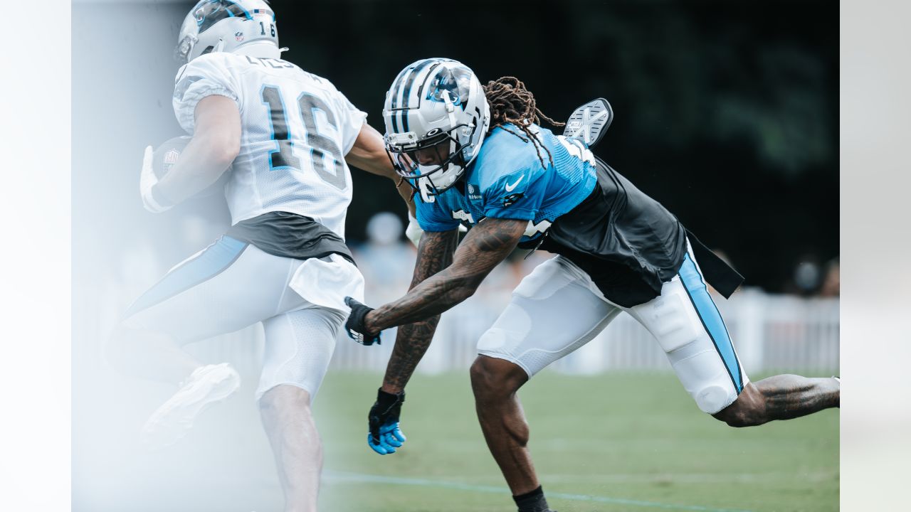 Carolina Panthers offensive tackle Ikem Ekwonu walks onto the field at the  NFL football team's training camp on Saturday, July 29, 2023, in  Spartanburg, S.C. (AP Photo/Jacob Kupferman Stock Photo - Alamy