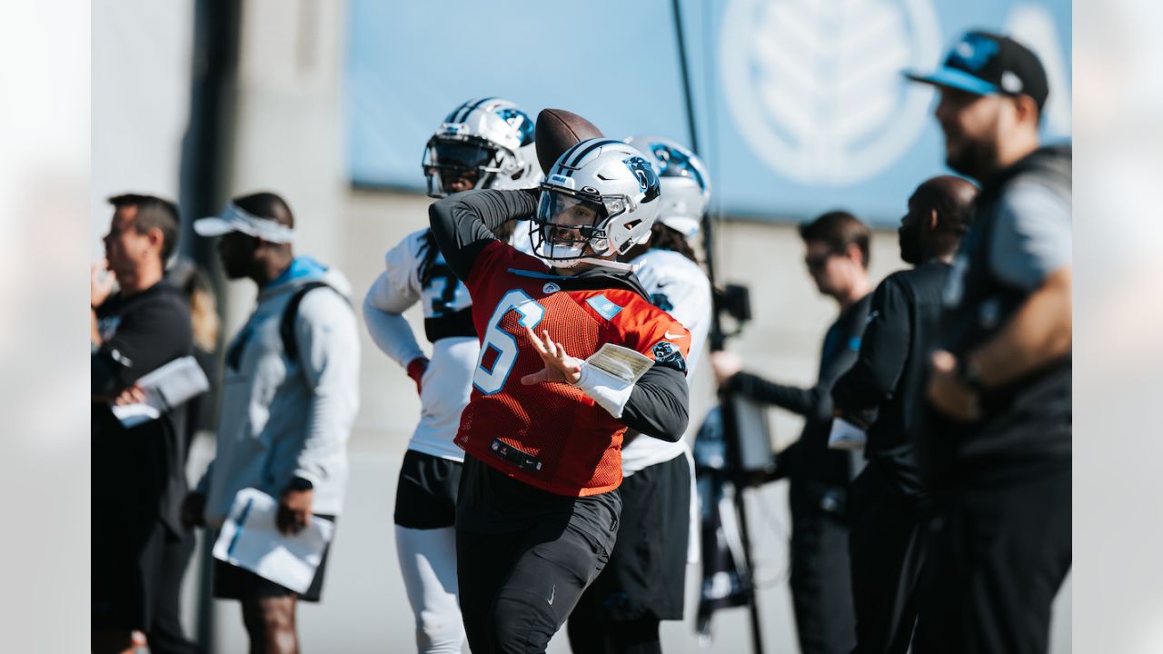 Baker Mayfield won't stop headbutting teammates 