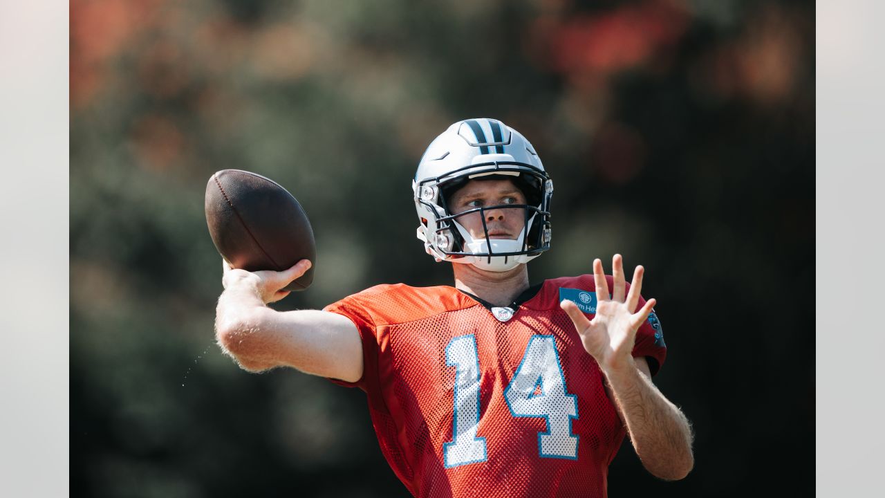 Baker Mayfield told fan to put away a Browns jersey at Panthers camp