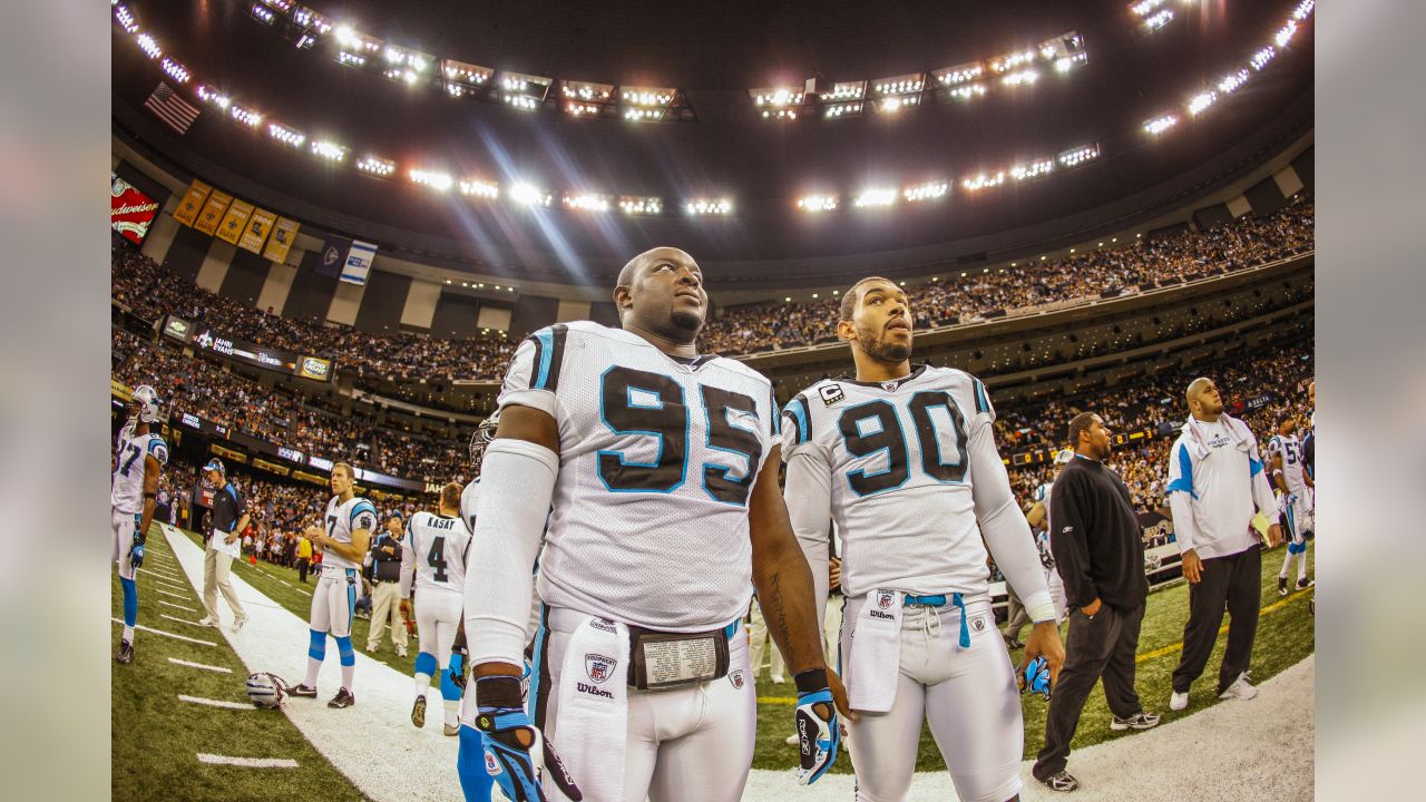 Julius Peppers retirement: Panthers DE ends career after 17 seasons -  Sports Illustrated