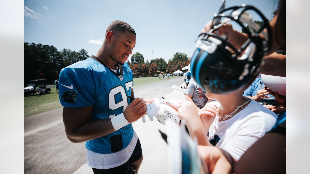 Shaq Thompson promises to 'step up and lead' after Luke Kuechly's exit