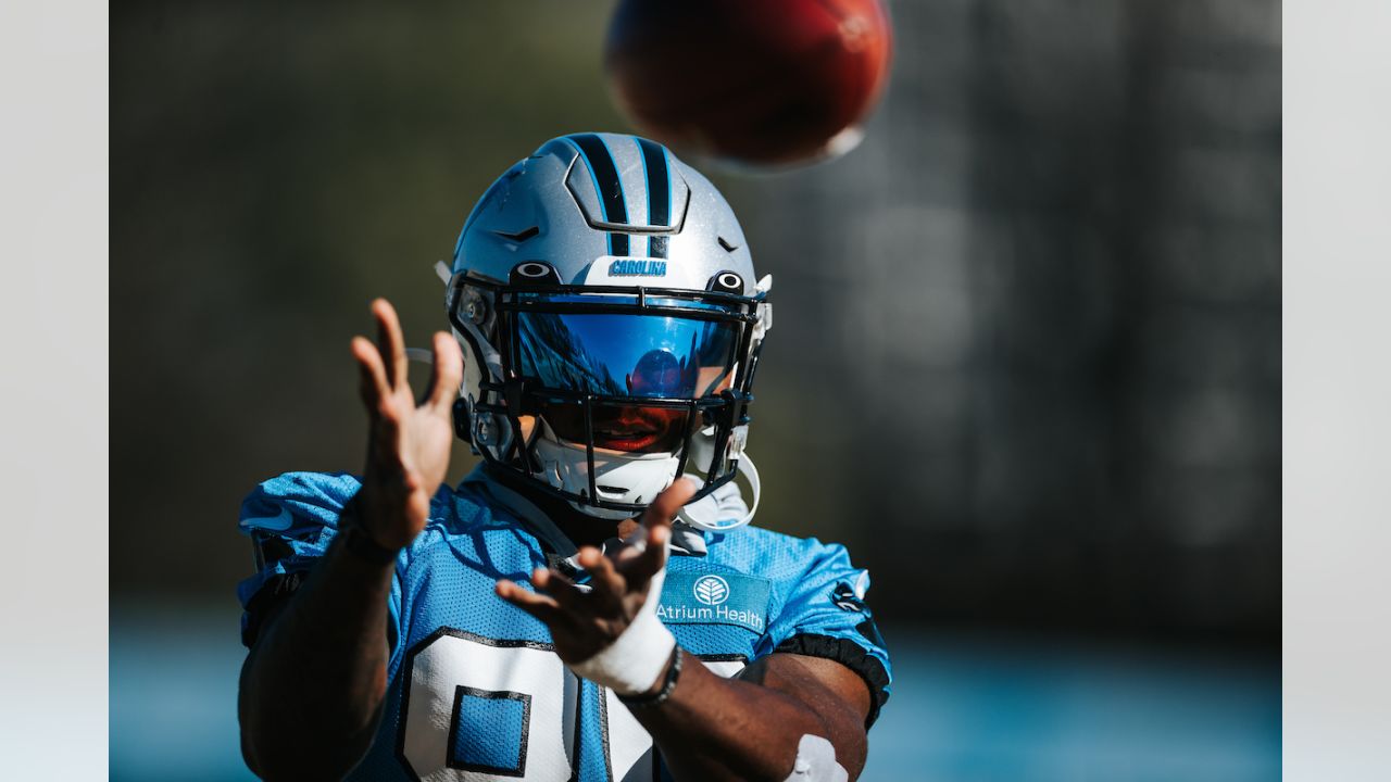 Jaycee Horn Injury: Panthers CB Appears to Suffer Severe Wrist Injury