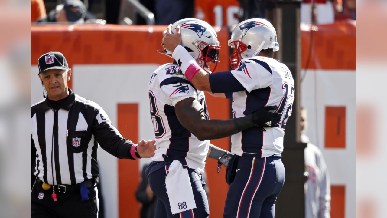 Tom Brady Hits Martellus Bennett for a 37-Yard TD!, Patriots vs. Browns