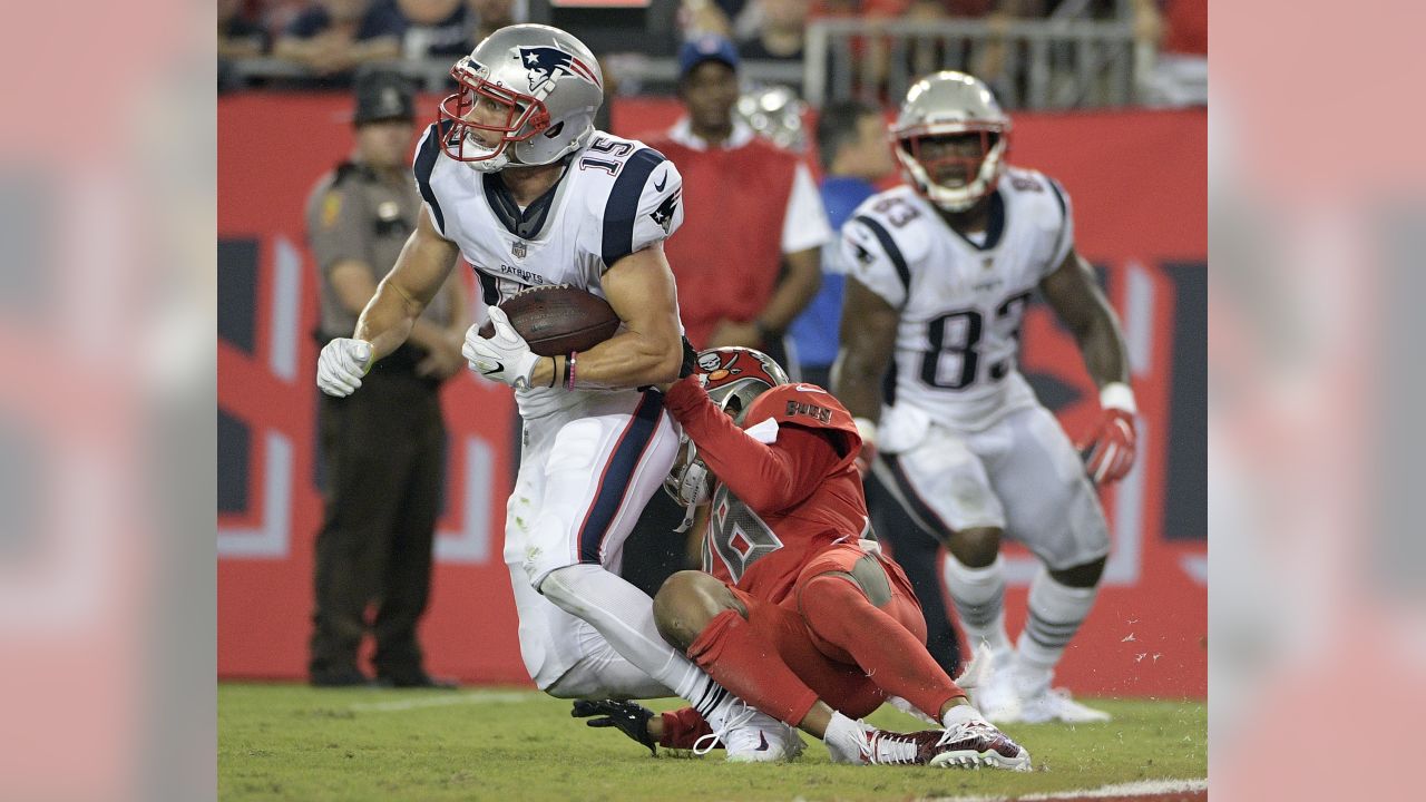 Patriots outlast Bucs 19-14 behind 303 yards from Tom Brady