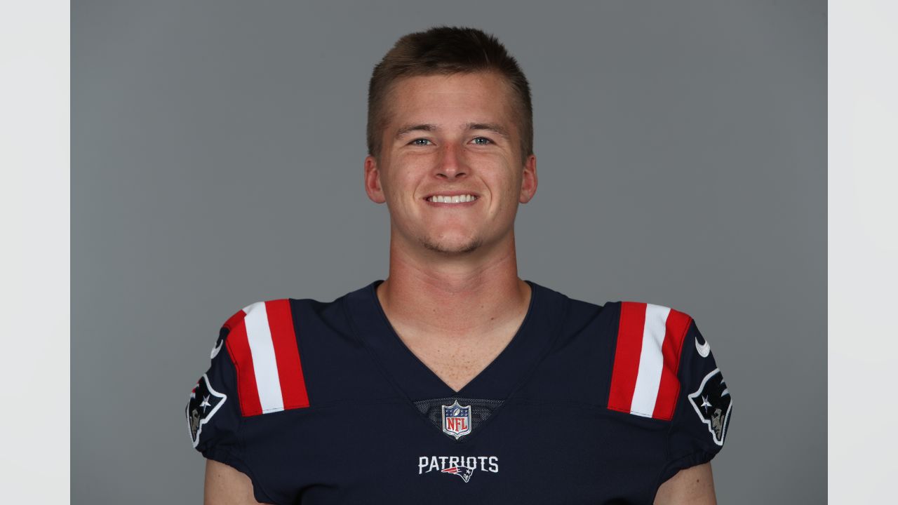 Patriots sign QB Bailey Zappe to 53-man roster - CBS Boston