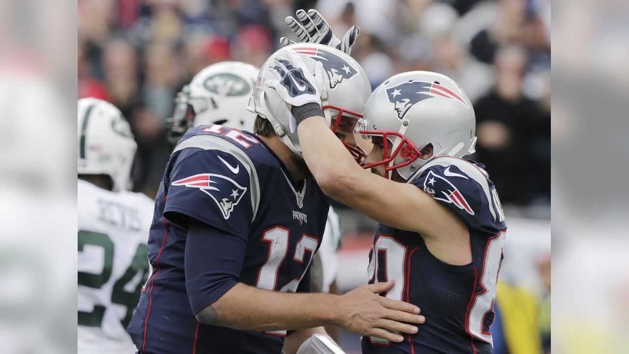 New England Patriots wide receiver Danny Amendola (L) catches game