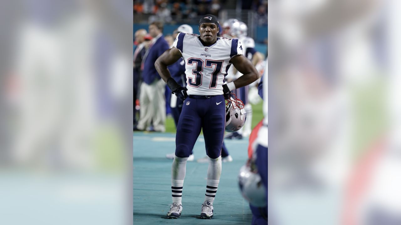 New England Patriots 20-27 Miami Dolphins: Tom Brady has off night, NFL  News