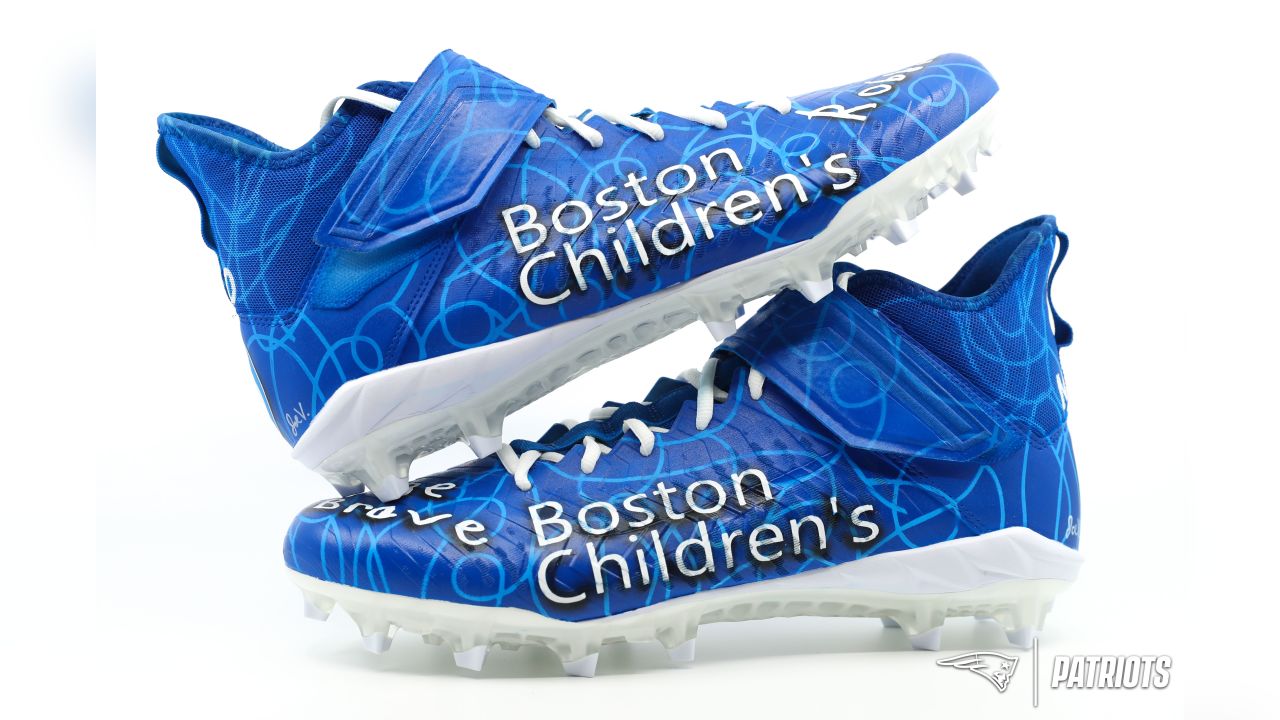 Wearing special cleats for a cause, McCourty scores fourth career TD