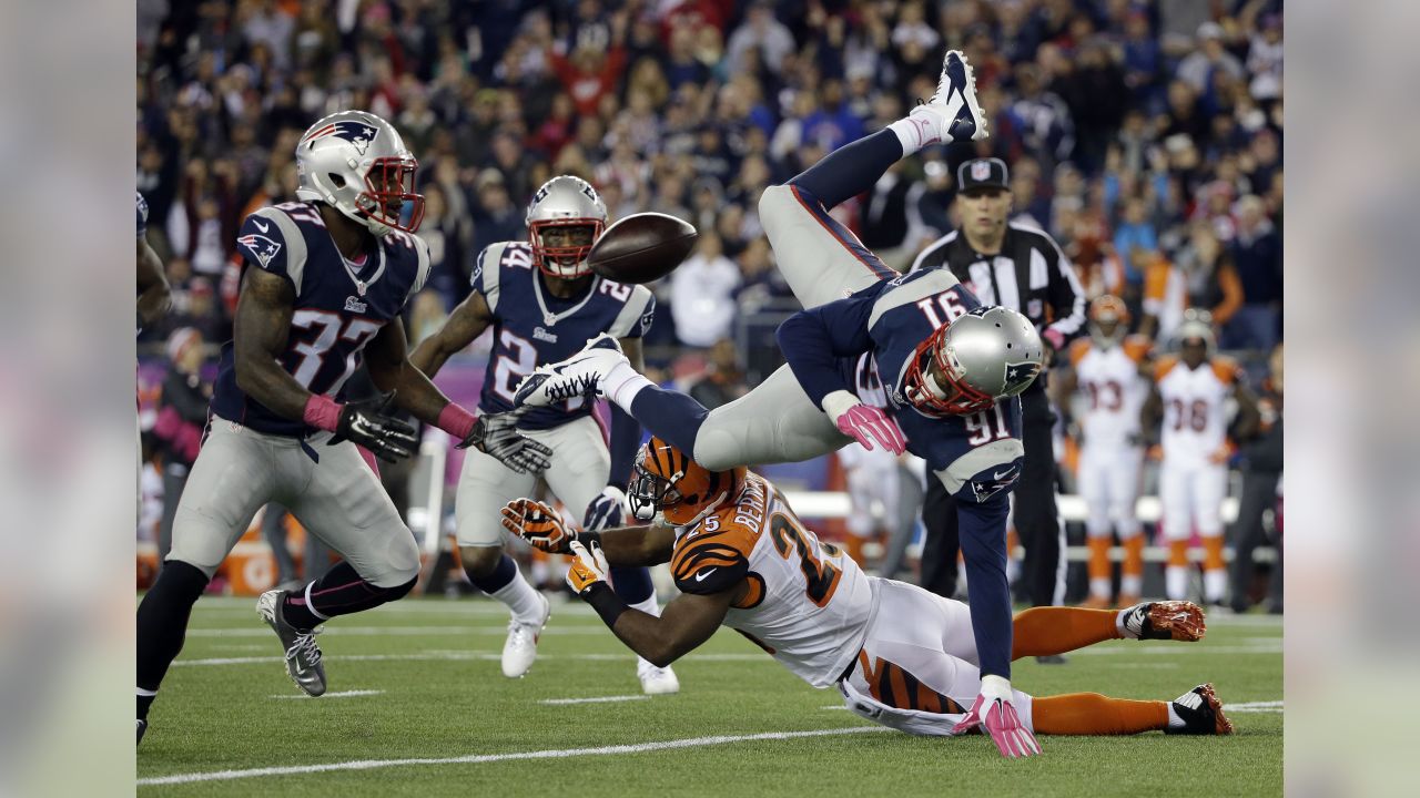 Tom Brady, Patriots surge to 43-17 win over Bengals - Los Angeles