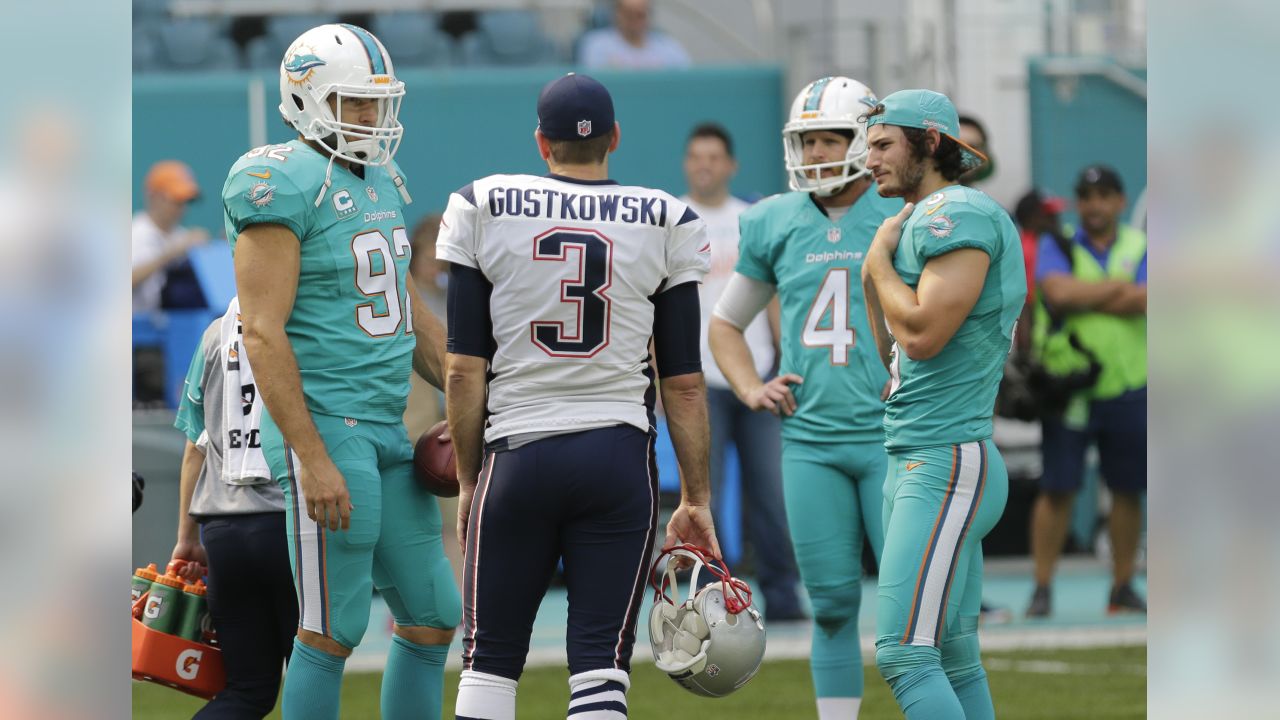 Buffalo Bills sign former Miami Dolphins punter Matt Darr and