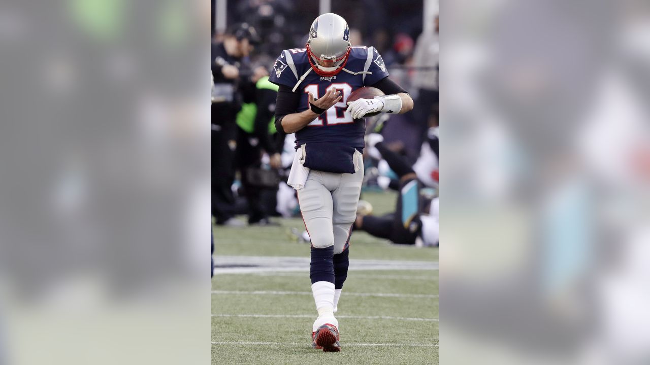 Jacksonville, FL, USA. 16th Sep, 2018. New England Patriots quarterback Tom  Brady (12) before the start of 1st half NFL football game between the New  England Patriots and the Jacksonville Jaguars at