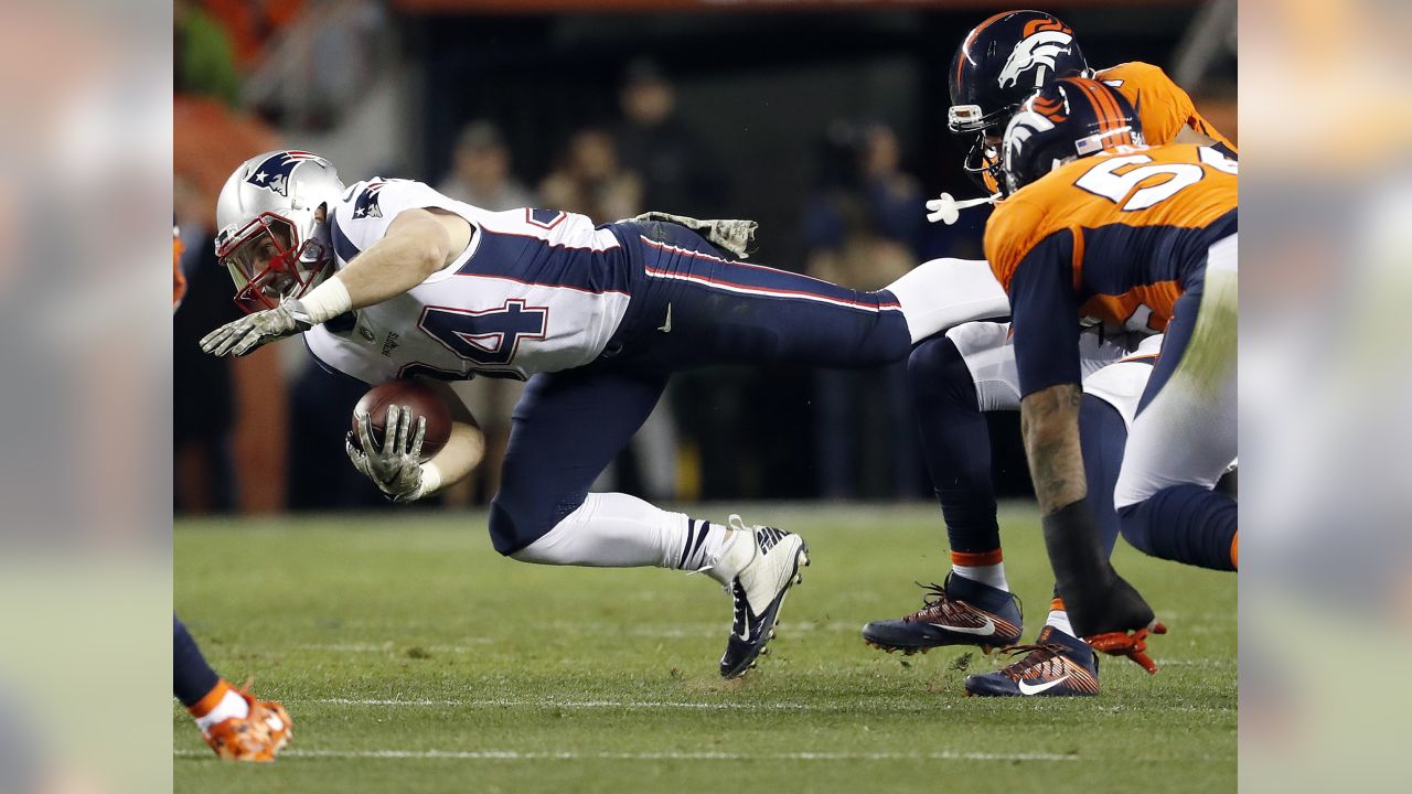 Brady, Patriots send Broncos to fifth straight loss, 41-16