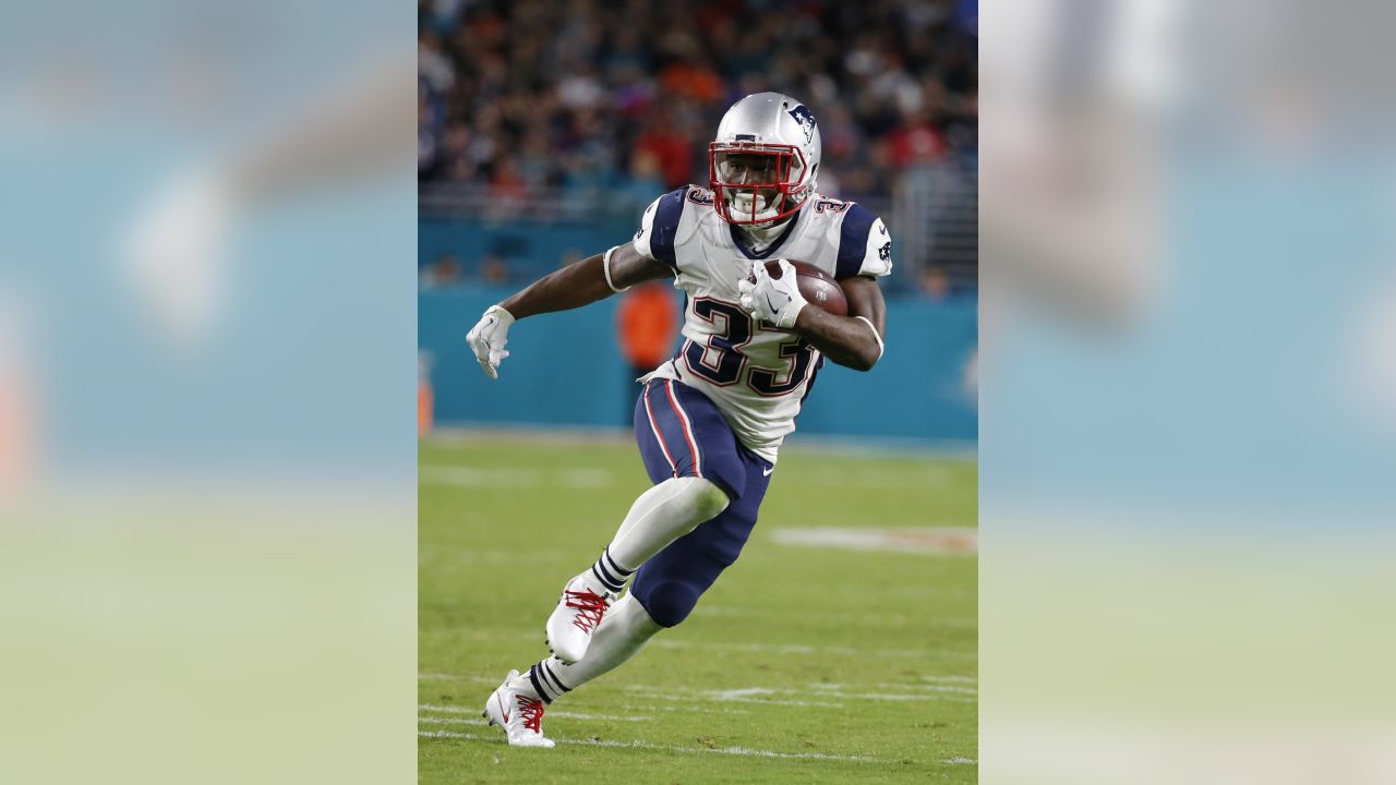 Miami Dolphins 7-38 New England Patriots: Tom Brady throws three touchdowns  in convincing win, NFL News